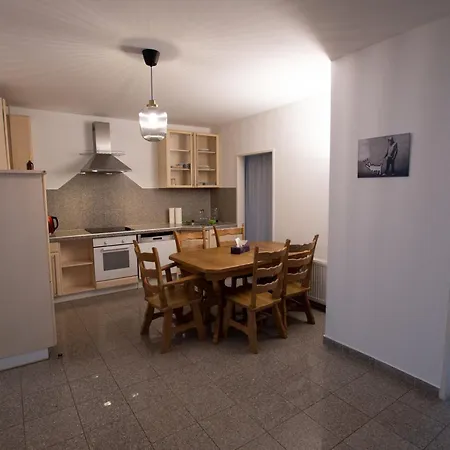 Modern House Half - Near Hamburg Airport Apartment